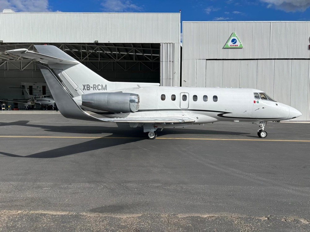 Hawker800